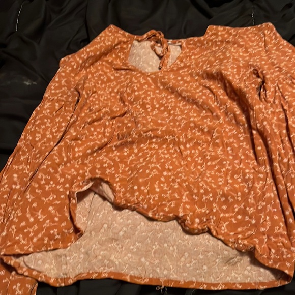 Ardene XS Bohemian Longsleeved crop top - Picture 1 of 1